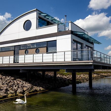Kyst 5410 Floating Home 1 ノイシュタット・イン・ホルシュタイン エクステリア 写真