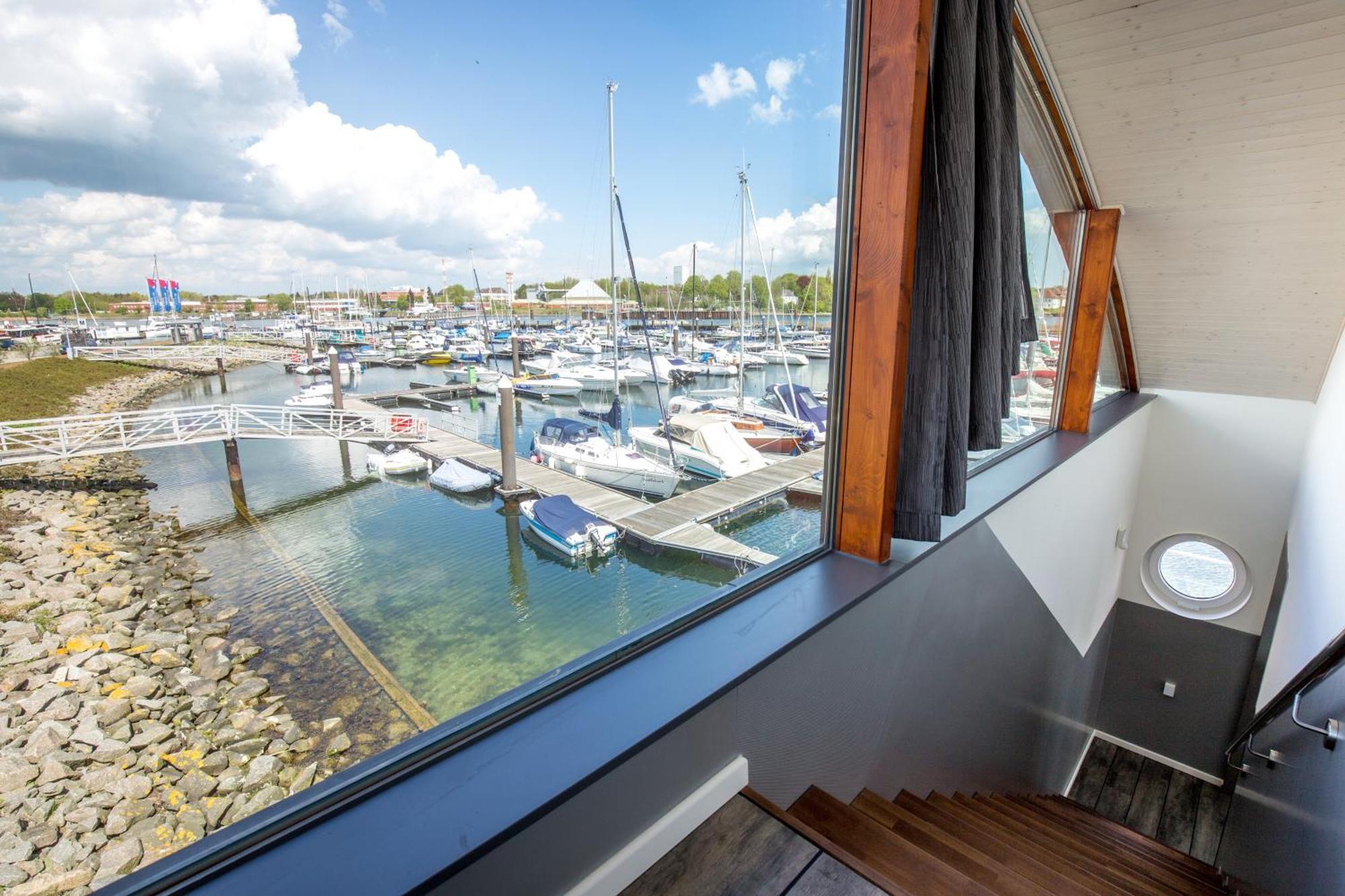 Kyst 5410 Floating Home 1 ノイシュタット・イン・ホルシュタイン エクステリア 写真
